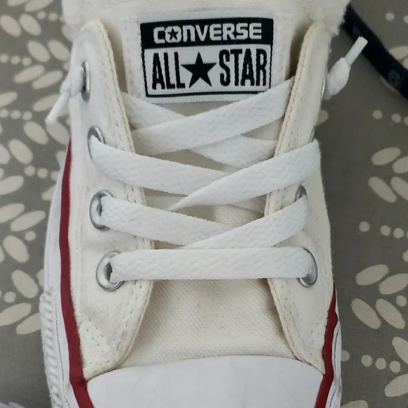 Converse White Canvas Sneakers Classic Style - Picture 2 of 6